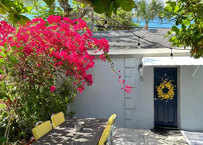 Lovely 2Br Cottage